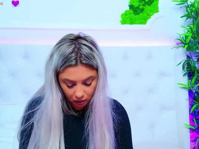 AriannaSins from BongaCams