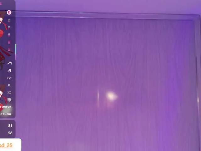 Try amazing performer Arieyaraa arieyaraa from BongaCams