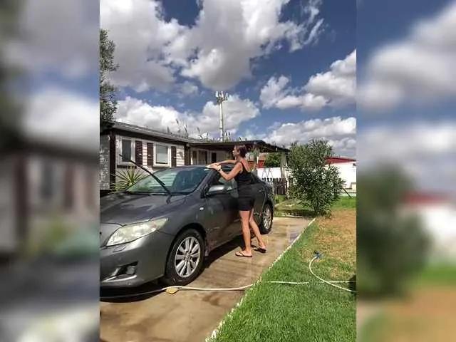 Cute MilkaMilfMilka wants you to fuck her body now MilkaMilfMilka from BongaCams