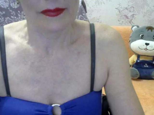 Red-Rose-777 from BongaCams