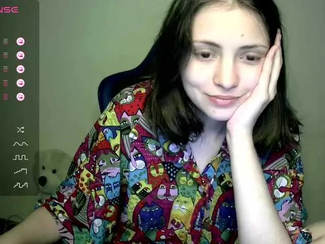 SilverSaya from BongaCams