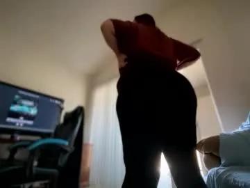 Sweet Bigoltittycomittee wants you to fuck her body now bigoltittycomittee from Chaturbate