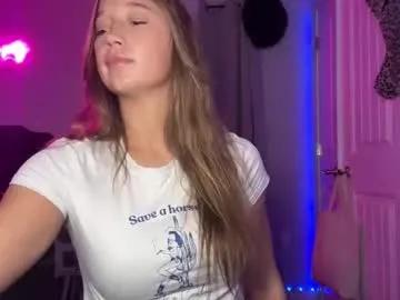 Try sweet slut Brielledaviss brielledaviss from Chaturbate