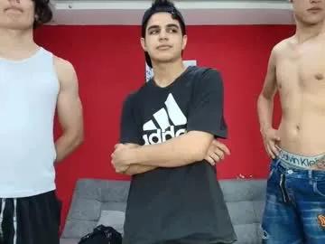 Try hot model Chillbicrew chillbicrew from Chaturbate
