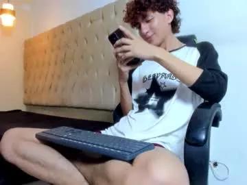 Explore 19 years old dantex_ from Chaturbate dantex_ from Chaturbate