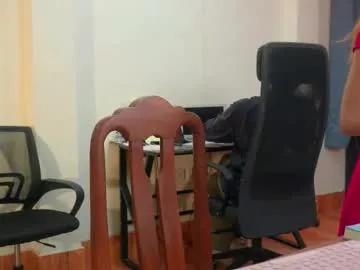 ellcrys from Chaturbate