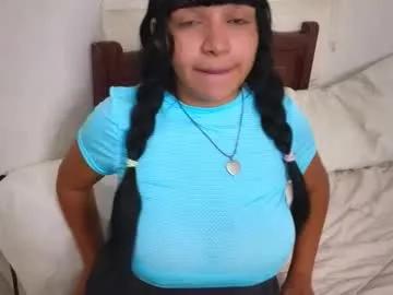 emmily2001 from Chaturbate