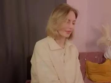 Watch Chaturbate's Gwenkevwitch gwenkevwitch from Chaturbate