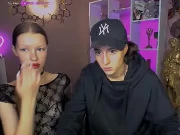 Explore 21 years old khloebeauty from Chaturbate khloebeauty from Chaturbate