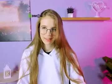 Sweet lulu_fly_ from Chaturbate lulu_fly_ from Chaturbate