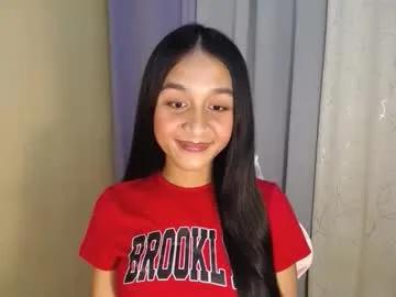 pretty_morenaxx from Chaturbate