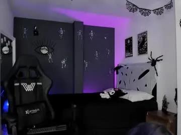 Checkout amazing escort Ravenwitch_ ravenwitch_ from Chaturbate