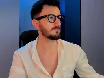 Join Sirmaxx1, he wants to masturbate for you sirmaxx1 from Chaturbate