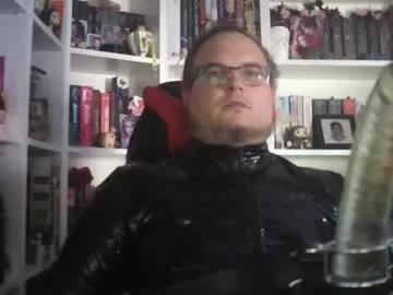 sumisolatex from Chaturbate