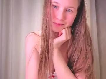 yana_squrel_22 from Chaturbate