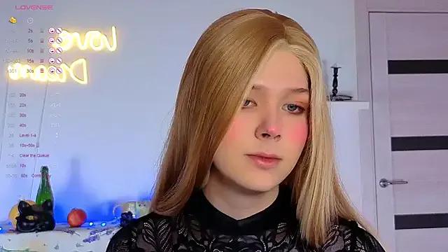 _yourFoxy_ from StripChat