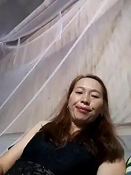 Explore Bianly, she wants to masturbate for you Bianly from StripChat