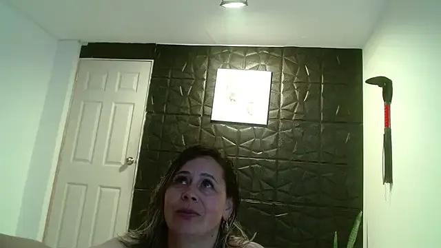 CINTHIA1609 from StripChat