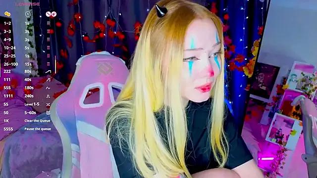 Watch ElswythCovil, they want to masturbate for you ElswythCovil from StripChat