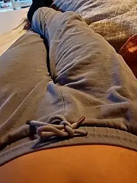 Masturbate to Horny_mummy, she wants to masturbate for you Horny_mummy from StripChat