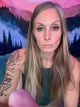 Slutty ItsDanniG wants you to fuck their body now ItsDanniG from StripChat