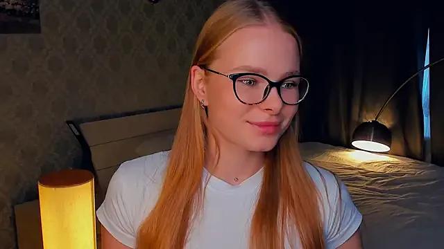 Cute LibbyVenzeio wants you to fuck her body now LibbyVenzeio from StripChat