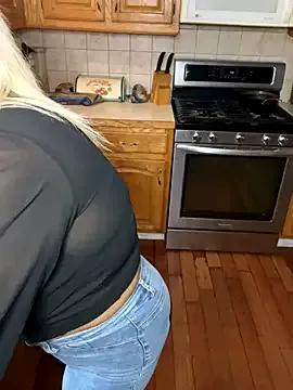 Explore StripChat's LittleMissEeve LittleMissEeve from StripChat