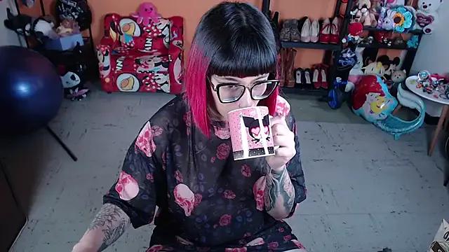 MissMiia2 from StripChat