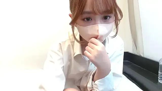 riseshu from StripChat