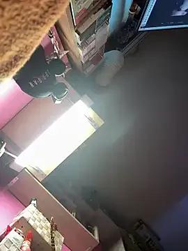 Naked Sexymelli18 wants you to fuck their body now sexymelli18 from StripChat