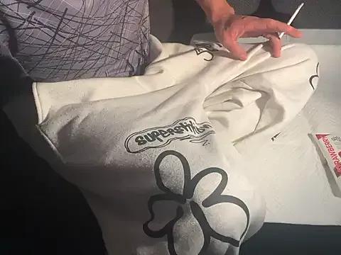 SPOTSCAMEL from StripChat