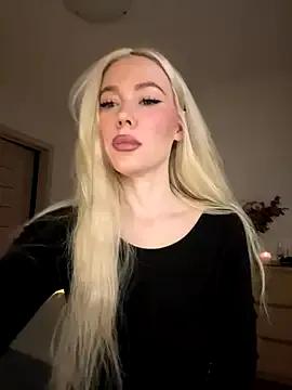 Sexy xDinnax from StripChat xDinnax from StripChat