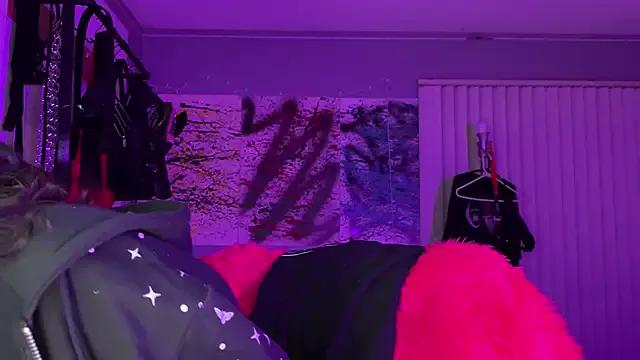 Sexy XoFrankie wants you to fuck zir body now xoFrankie from StripChat